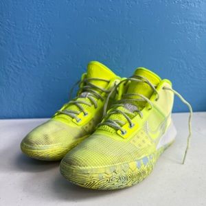 Nike Kyrie Flytrap Yellow